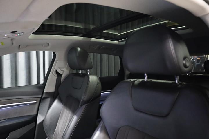 Sort Audi e-tron fra 2019