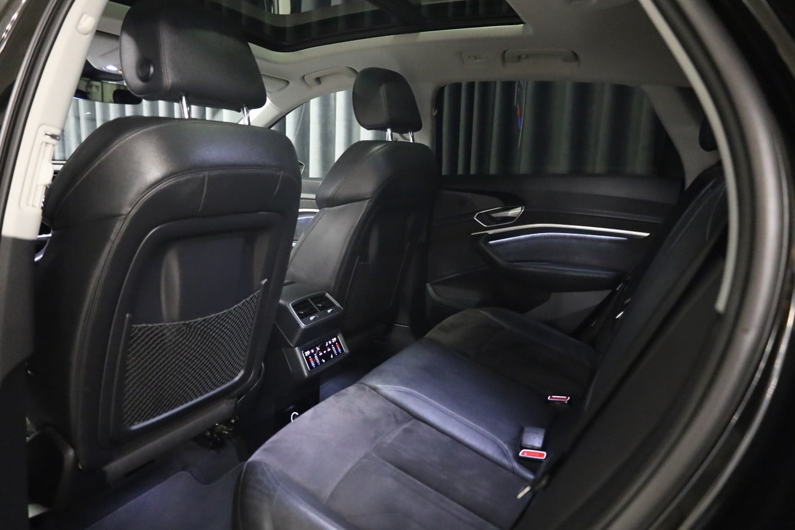 Sort Audi e-tron fra 2019
