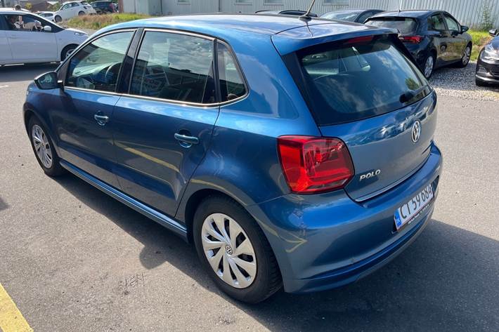 Gul VW Polo fra 2016