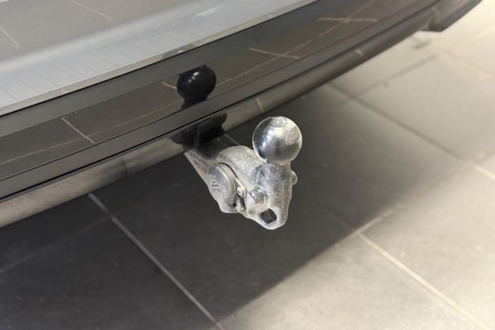 Grå Skoda Enyaq fra 2025