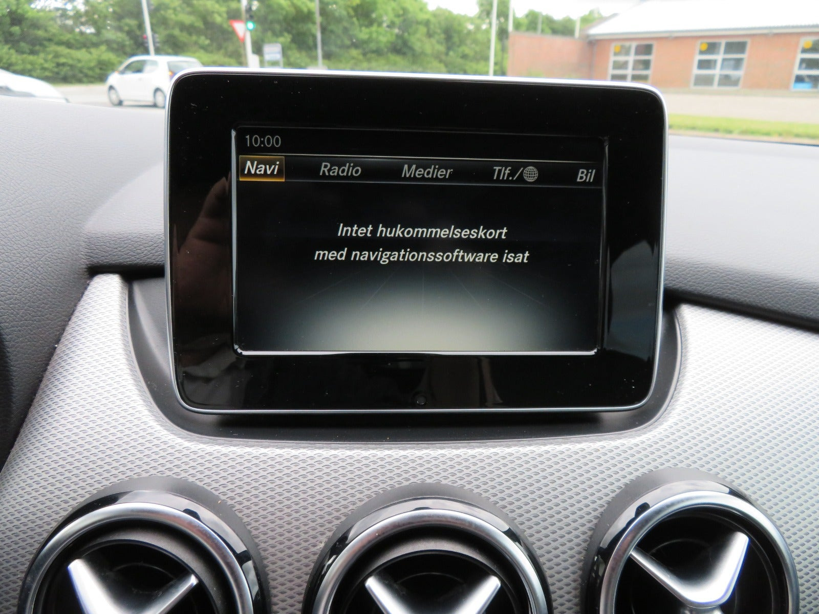 Sort Mercedes B180 d fra 2016