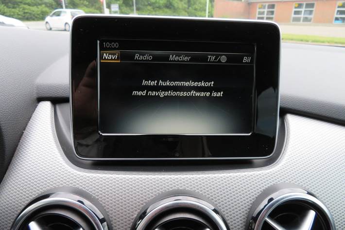 Sort Mercedes B180 d fra 2016