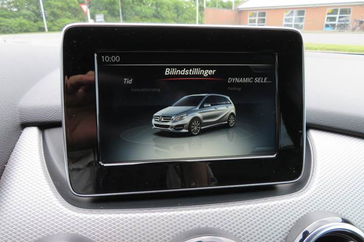 Sort Mercedes B180 d fra 2016