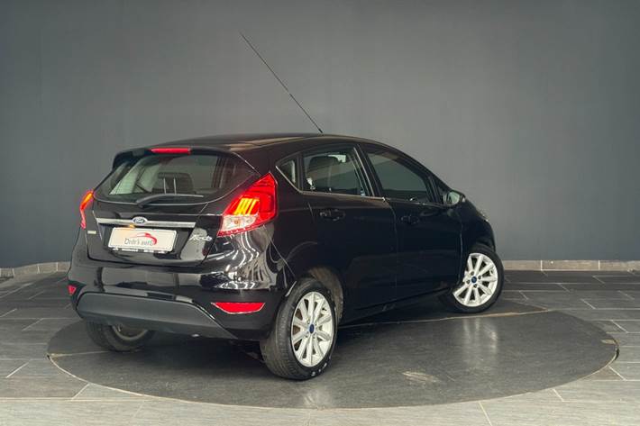 Sort Ford Fiesta fra 2016