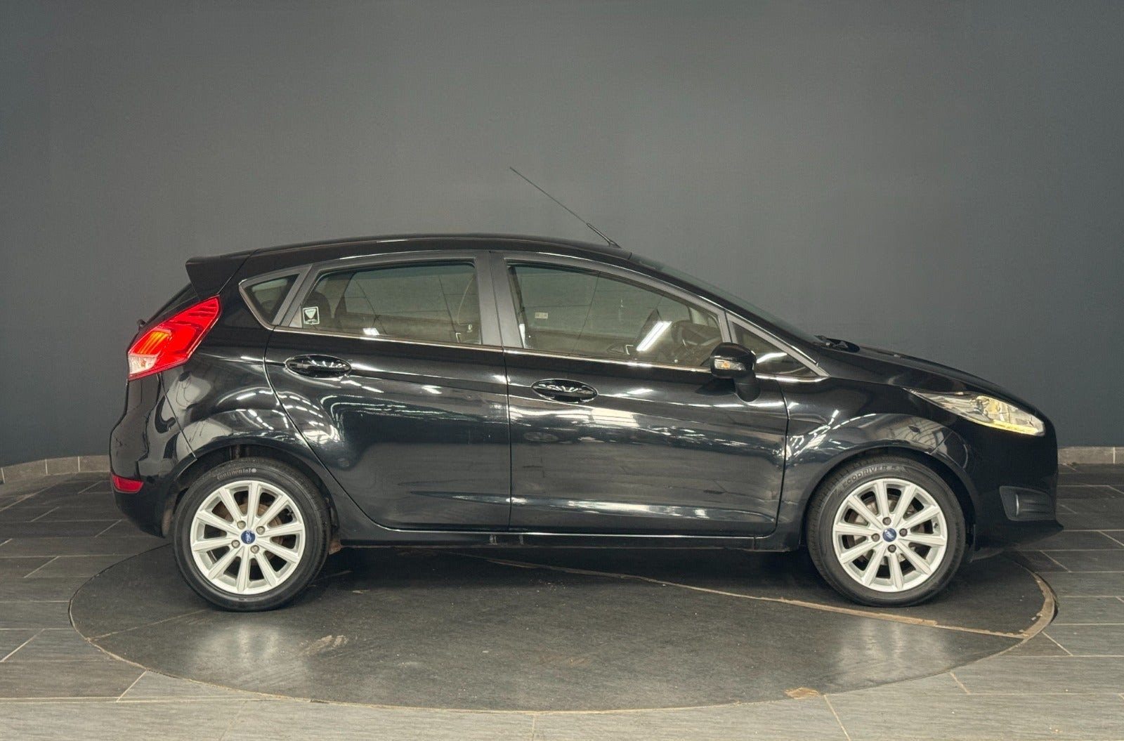 Sort Ford Fiesta fra 2016