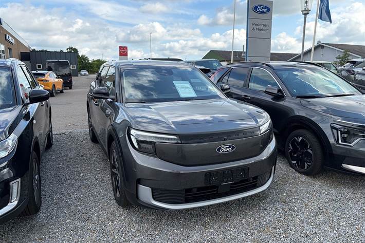 Grå Ford Explorer fra 2024