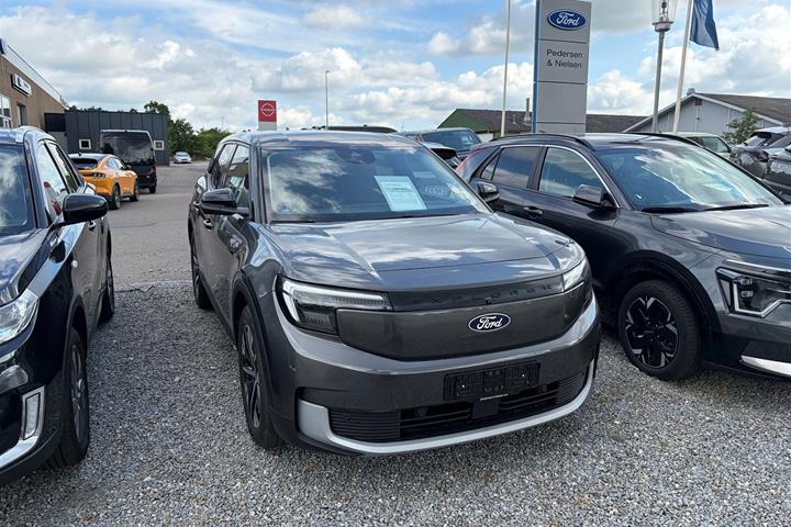 Grå Ford Explorer fra 2024