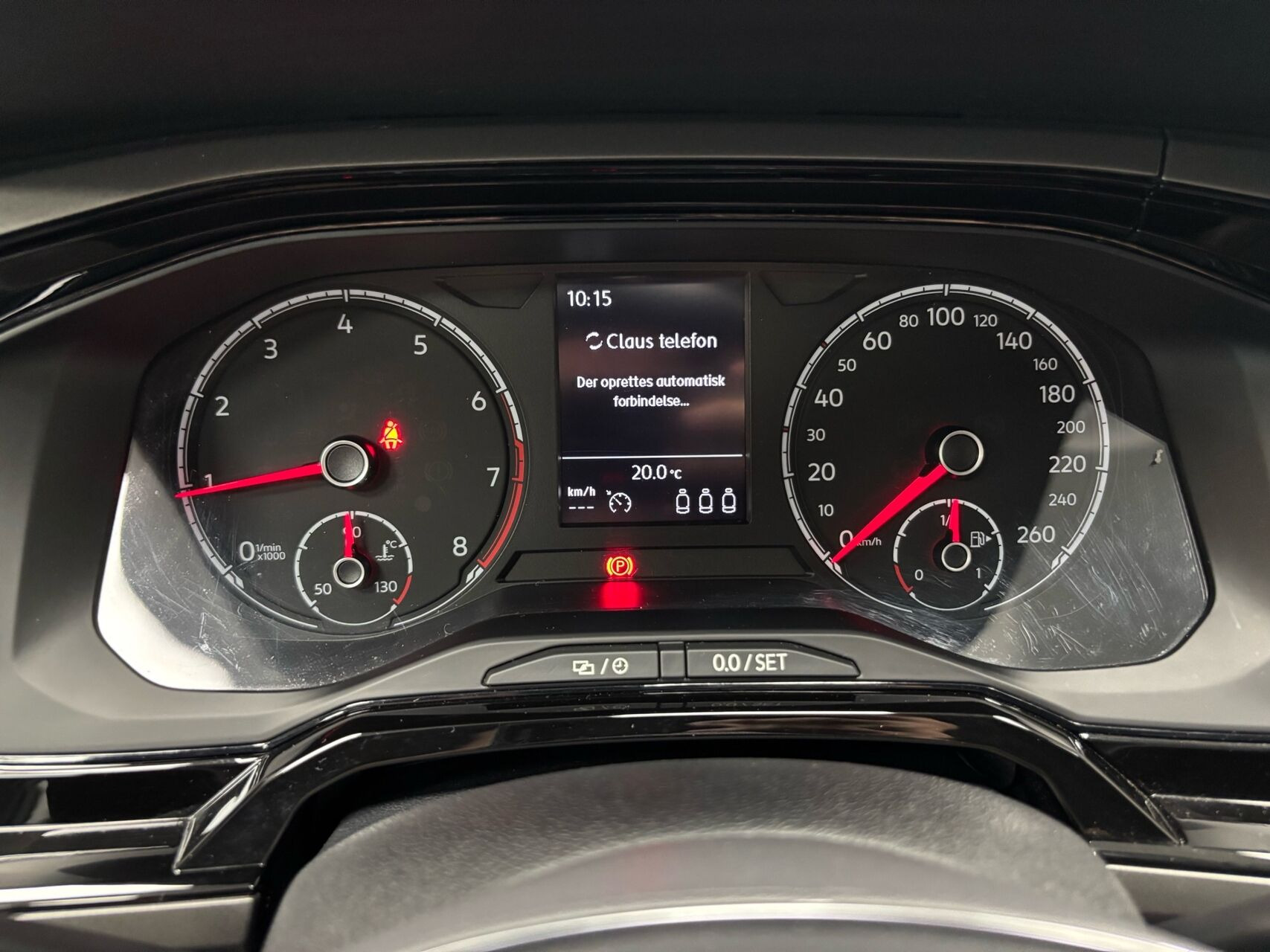 Grå VW Polo fra 2018