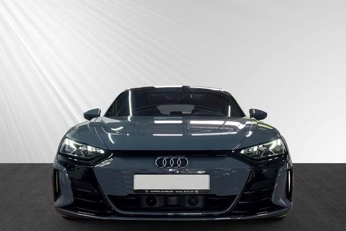 Grå Audi e-tron GT fra 2023