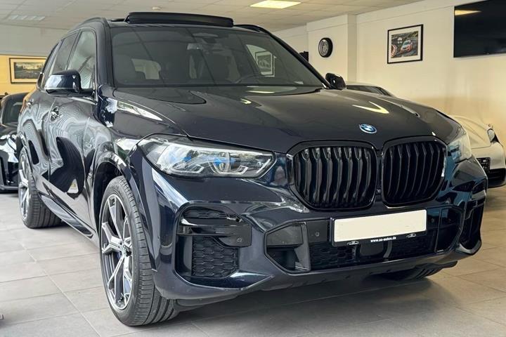 Sort BMW X5 fra 2022
