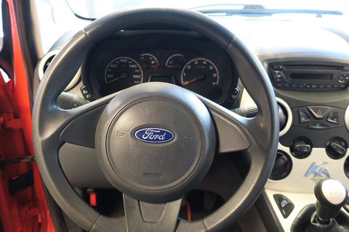 Rød Ford Ka fra 2011