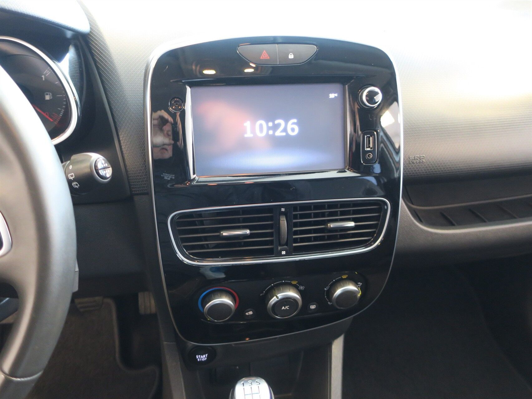 Hvid Renault Clio fra 2018