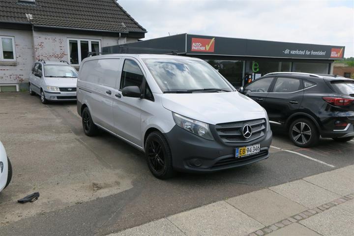 Grå Mercedes Vito fra 2015