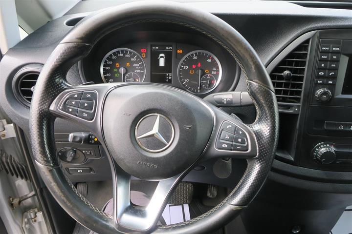 Grå Mercedes Vito fra 2015