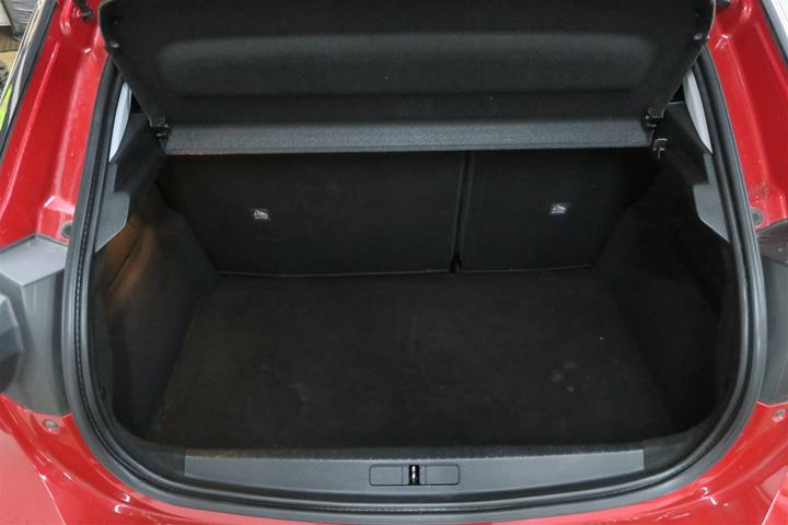 Rød Opel Corsa fra 2020