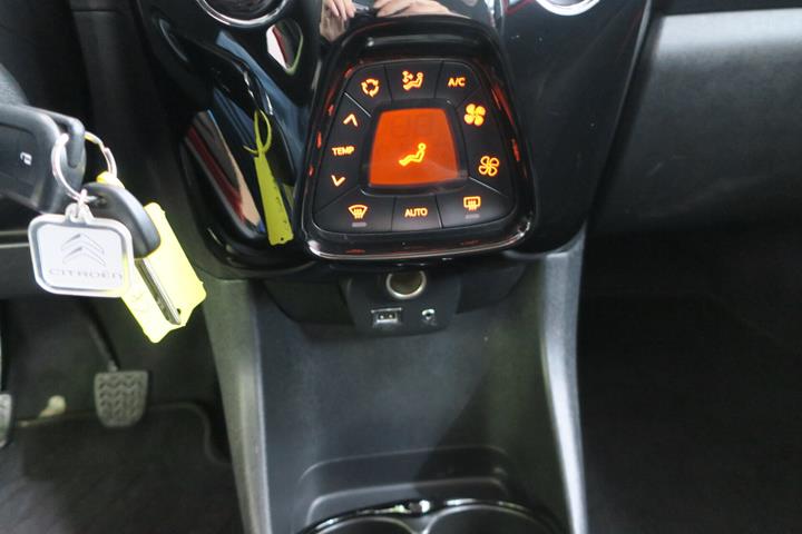 Rød Citroën C1 fra 2020