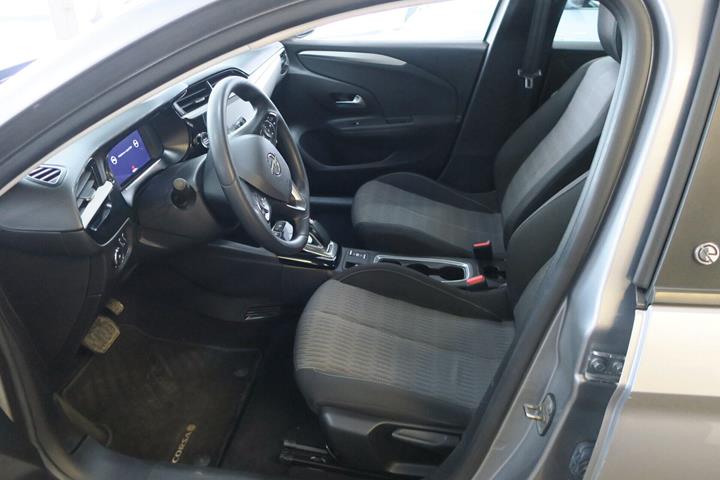 Grå Opel Corsa-e fra 2020