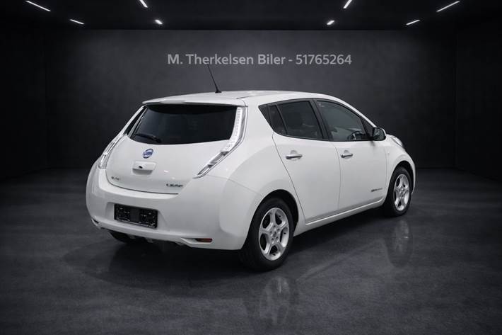 Hvid Nissan Leaf fra 2017