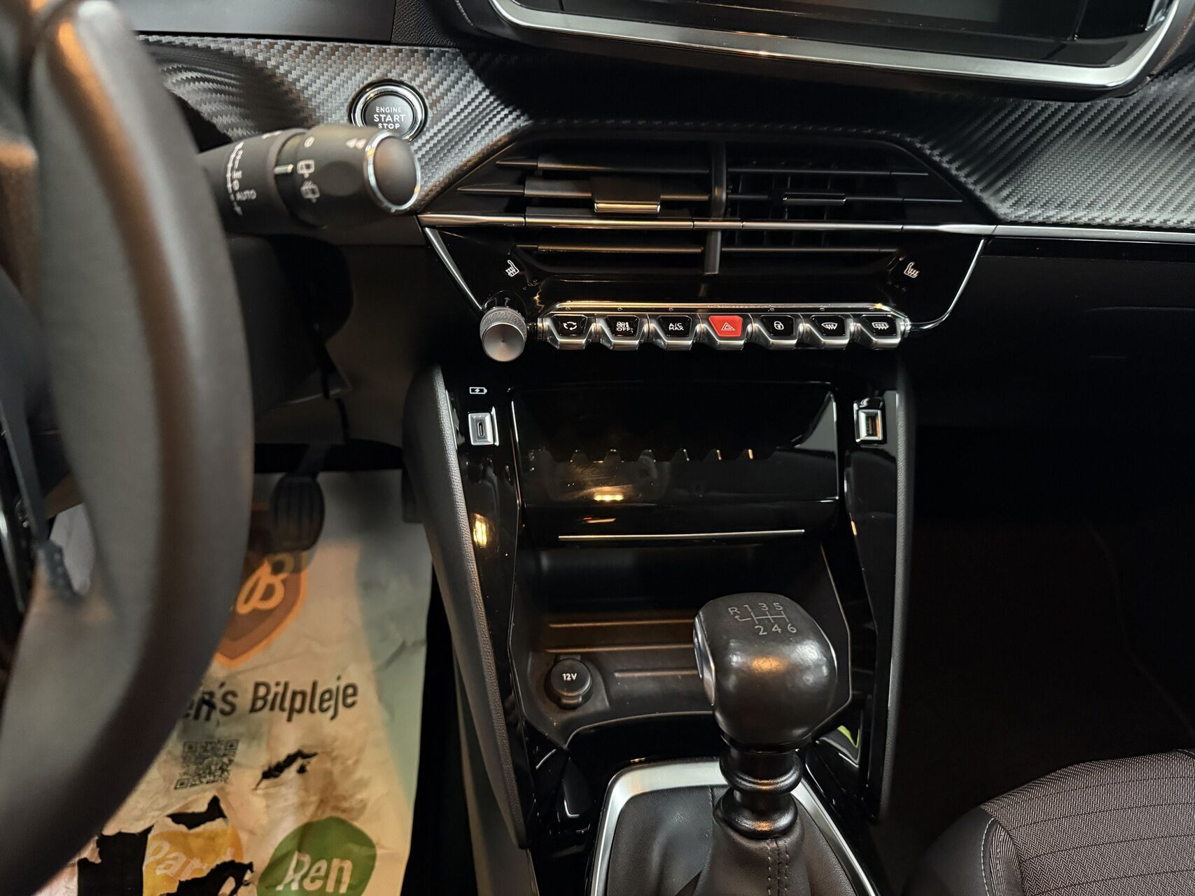 Sort Peugeot 208 fra 2021