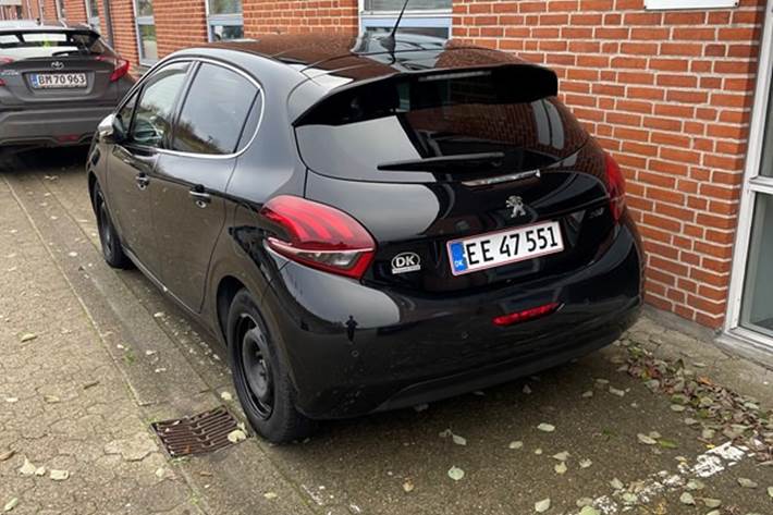 undefined Peugeot 208 fra 2019