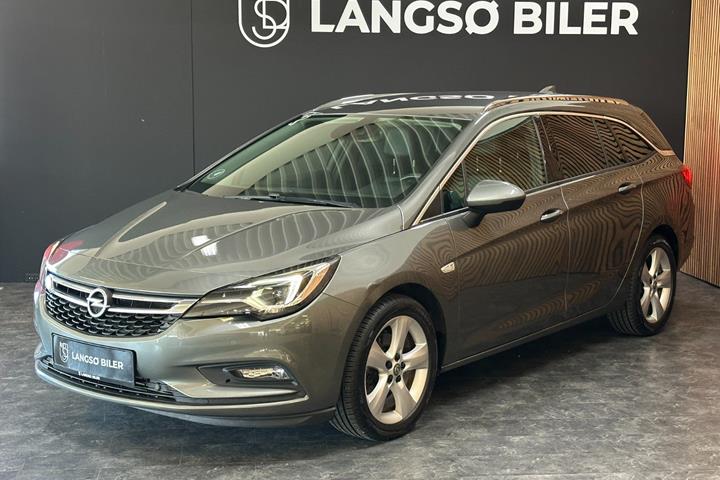 Grå Opel Astra fra 2017 set udefra