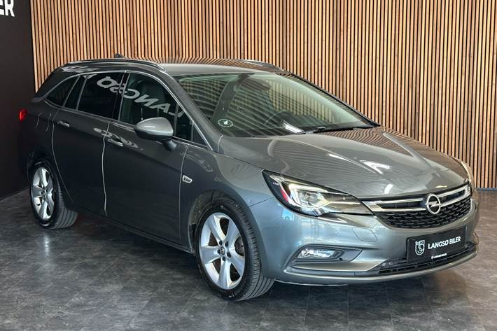Grå Opel Astra fra 2017