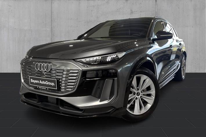 Grå Audi Q6 e-tron fra 2025