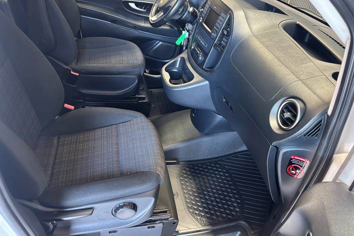 undefined Mercedes Vito 116 fra 2020
