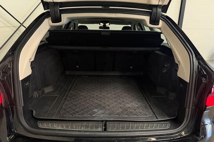 Sort BMW 530i fra 2021