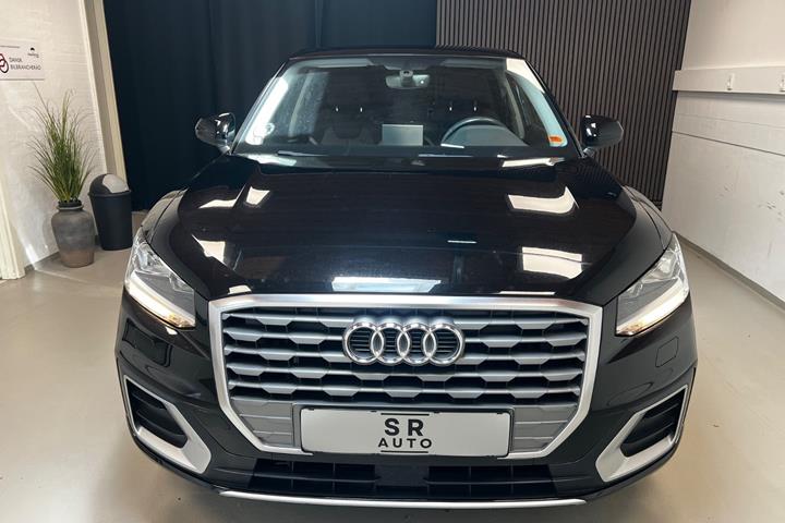 Sort Audi Q2 fra 2017