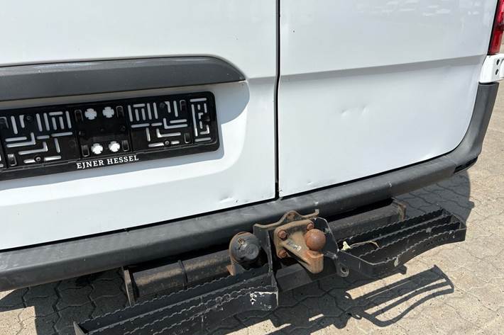 Hvid Mercedes Sprinter 214 fra 2021