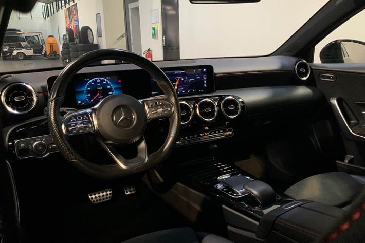 Sort Mercedes A200 fra 2019
