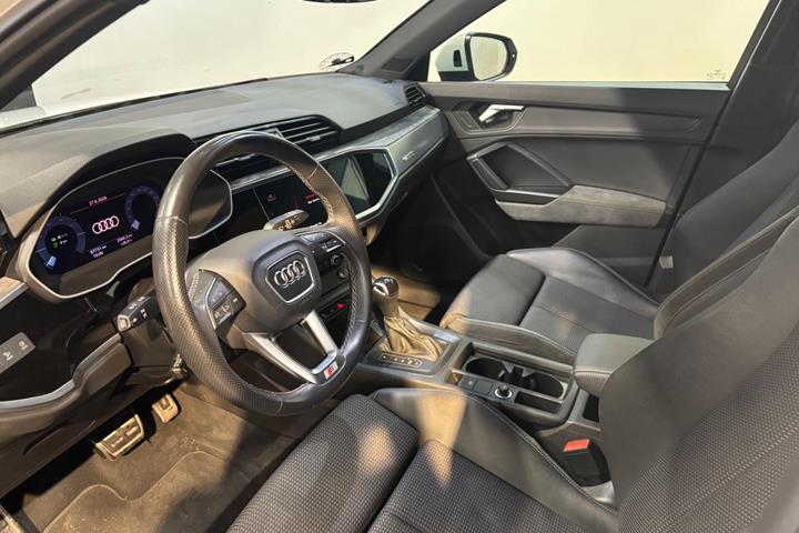 Hvid Audi Q3 fra 2021