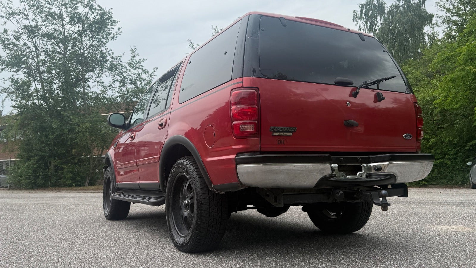 undefined Ford Expedition fra 1998 set udefra