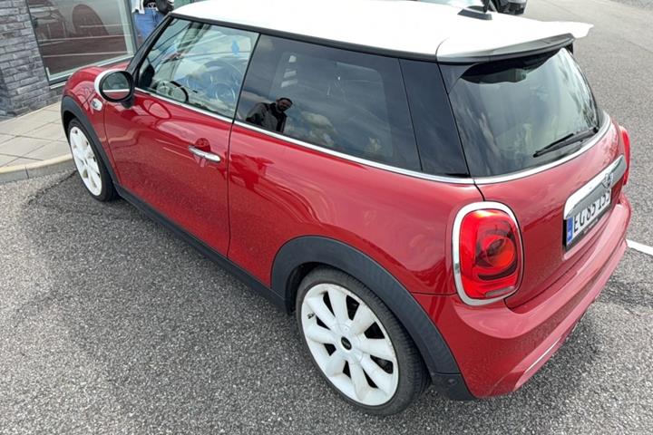 undefined Mini Cooper SD fra 2015 set udefra