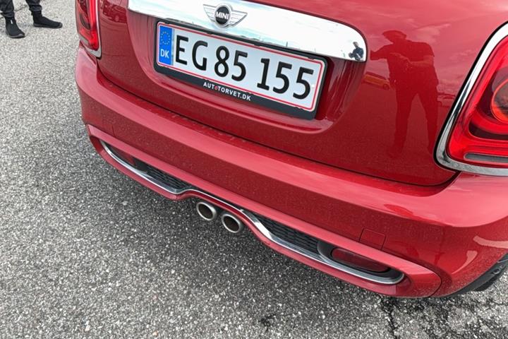undefined Mini Cooper SD fra 2015 set udefra