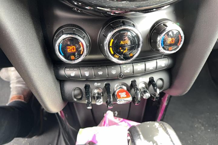 undefined Mini Cooper SD fra 2015 set indefra