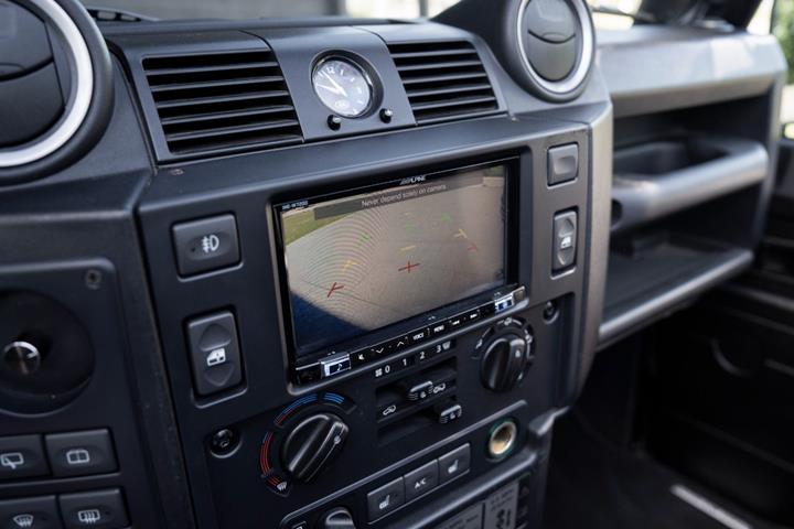 Sort Land Rover Defender 90 fra 2013
