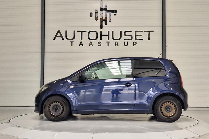 Blå Skoda Citigo fra 2013