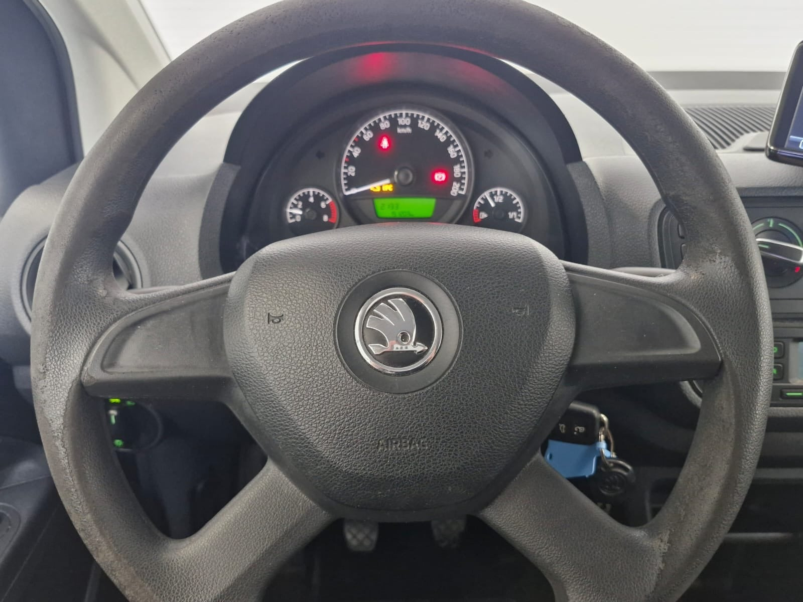 Blå Skoda Citigo fra 2013