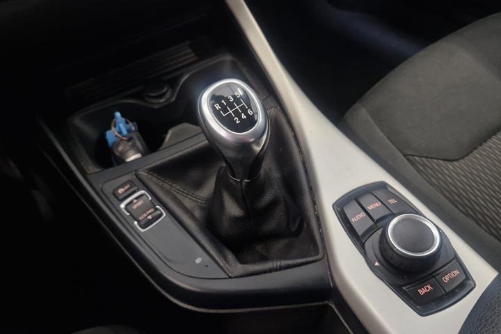 Hvid BMW 118d fra 2015