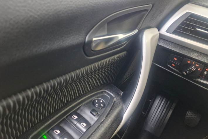 Hvid BMW 118d fra 2015