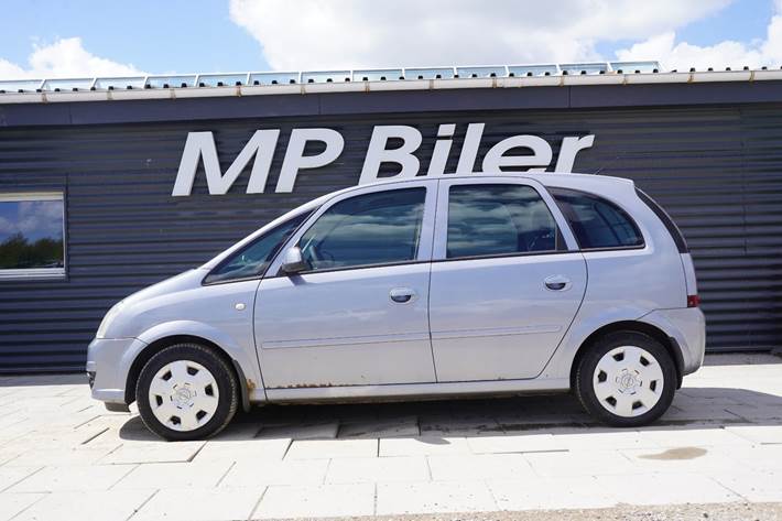 Blå Opel Meriva fra 2007