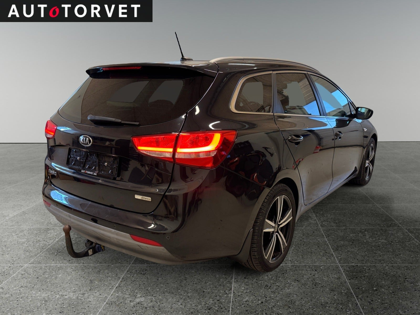 Sort Kia Ceed fra 2016