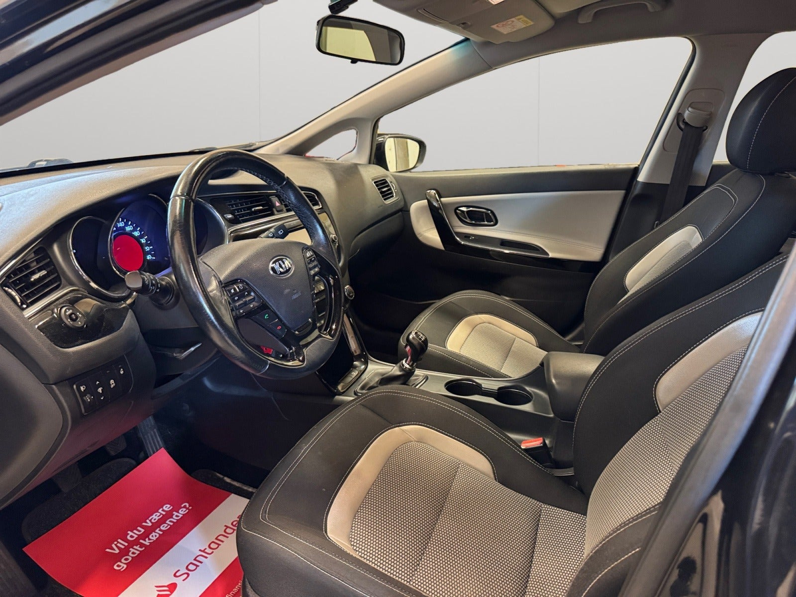 Sort Kia Ceed fra 2016