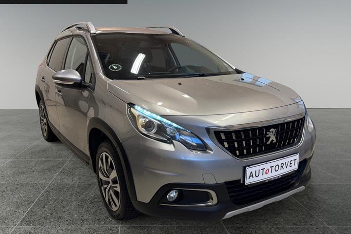 Sølv Peugeot 2008 fra 2017