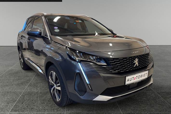 Grå Peugeot 3008 fra 2021