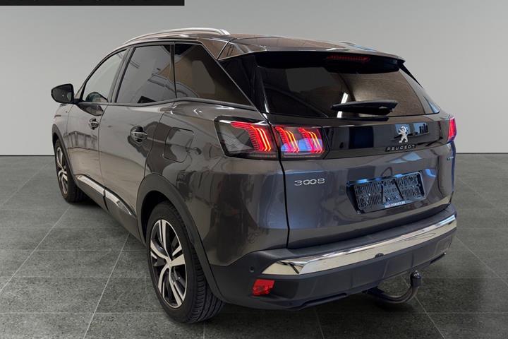 Grå Peugeot 3008 fra 2021