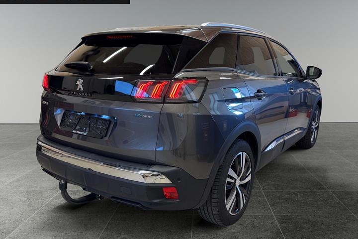 Grå Peugeot 3008 fra 2021