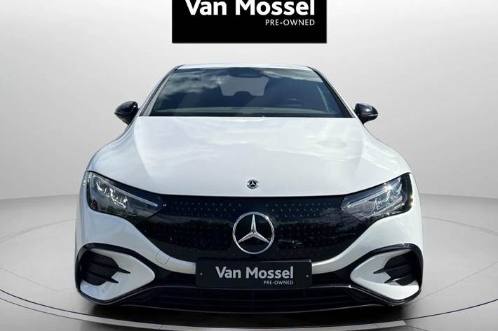 Hvid Mercedes EQE350+ fra 2025